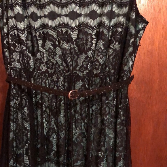 Turquoise & black lace overlay juniors xl dress. - Picture 2 of 10